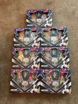 Arceus Figure Collection Sealed (Lot of 7) Pokemon Cards TCG - Image 1
