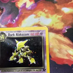 Pokemon Team Rocket Dark Alakazam 1/82 Holo Rare Swirl WOTC Vintage - Image 4