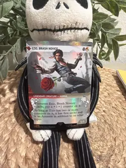 Ezio, Brash Novice (Showcase) Universes Beyond: Assassin's Creed Foil - Image 1