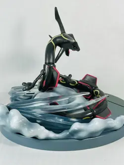 Pokemon Shiny Rayquaza Figure Hidden Fates Premium Card Holder - Image 4
