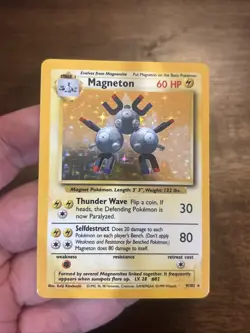 Pokemon TCG Base Set Magneton #9/102 Holo Vintage old school foil - Image 1