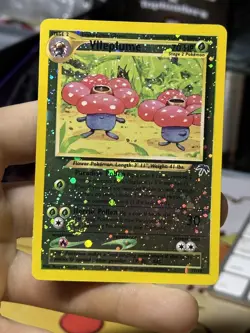 #2 Vileplume 17/18 Southern Islands 2001 Holo Rare SWIRL Pokemon Card TCG - Image 3