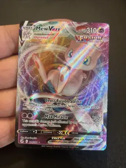 Mew VMAX 114/264 - Fusion Strike - Pokemon TCG - Ultra Rare Holo - Image 1