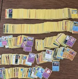 Huge Pokemon Cards Lot - Image 2