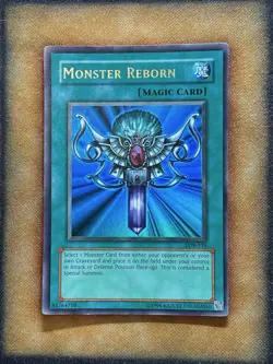 Yugioh Monster Reborn LOB-118 Ultra Rare Original Print LP - Image 1