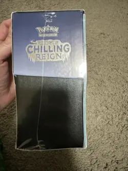 Pokemon TCG Sword & Shield Chilling Reign Elite Trainer Box ETB Sealed New - Image 2