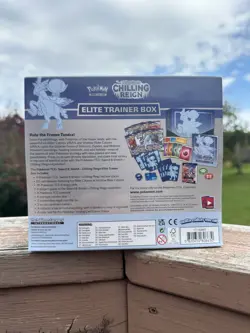 2021 Pokemon TCG Sword & Shield Chilling Reign Elite Trainer Box ETB Sealed New - Image 2