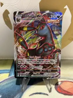 Umbreon Vmax 095/203 Pokemon Ultra Rare SWSH07: Evolving Skies Card NM - Image 1
