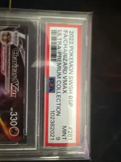 Charizard VMAX SWSH261 SWSH: Sword & Shield Promo Cards Holo - Image 3