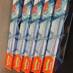 Pokemon TCG Salamence EX Reshiram EX Premium Collection Box - Image 2