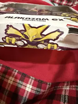 Pokemon TCG Scarlet & Violet 151 Alakazam ex Collection Booster Box Dmgd Pckging - Image 3