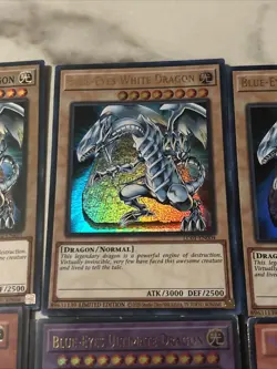 Yu-Gi-Oh! TCG Lot Of 10 Blue Eyes White Dragon And Others With Holographic LP/NM - Image 4