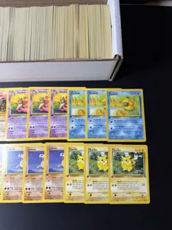 Collection Bulk Lot of 600+ ALL 1st Edition Jungle Fossil Vintage Pokemon Cards - Image 3