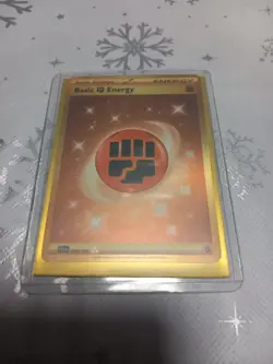 Pokemon TCG Scarlet & Violet Holo Rare Basic Fighting Energy Gold Card 258/198 - Image 1