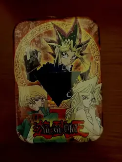 NEW YU-GI-OH! 2003 It's Time To Duel Collector’s Deck Tin & Tradable Pin Lanyard - Image 1