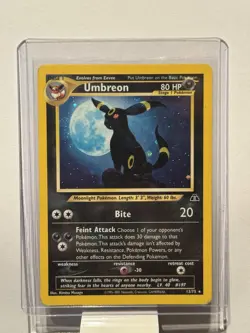 Pokemon TCG Umbreon Neo Discovery Holo Rare Card 13/75 Vintage - Image 1