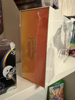 Pokemon TCG Sword and Shield Charizard Ultra Premium Collection Box 820650851117 - Image 3