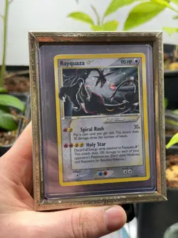 2005 POKEMON RAYQUAZA GOLD STAR EX DEOXYS #107 HOLO - Image 1