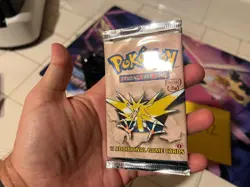 Pokemon Fossil First Edition Booster Pack light - Image 2