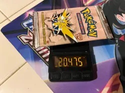 Pokemon Fossil First Edition Booster Pack light - Image 4