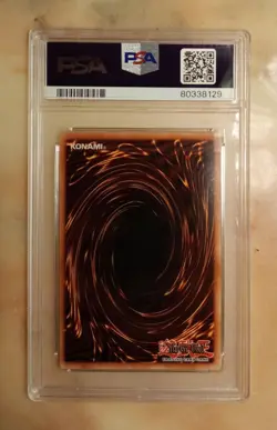Yu-Gi-Oh 2002 Blue-Eyes White Dragon PSA 9 MINT SDK-001 Unlimited - Image 2