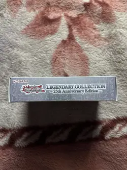 Konami Yu-Gi-Oh! TCG Legendary Collection 25th Anniversary Box - 6 Packs 83717860433 - Image 5