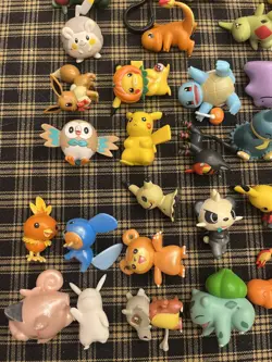 Pokemon TOMY Mini Figure Lot Of 38 Pikachu Eevee Bulbasaur Charmander Squirtle - Image 5