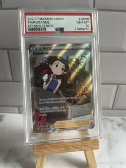 PSA 10 GEM MINT 2023 Pokemon SWSH Crown Zenith #GG66 FULL ART Trainer ROXANNE - Image 1