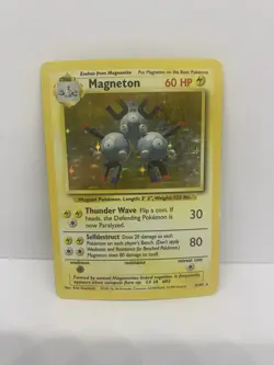 Pokemon MAGNETON Base Set HOLO RARE Unlimited Edition Card 9/102 MP - Image 1
