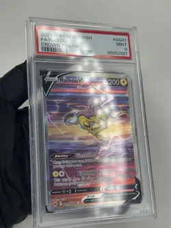 2023 POKEMON SWORD AND SHIELD CROWN ZENITH GG41 FULL ART/RAIKOU V PSA 9 - Image 3