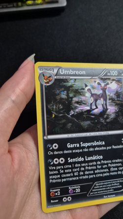 Pokemon TCG Umbreon XY96 Promo NM saturn + swirl holo - Portuguese BR - Image 2