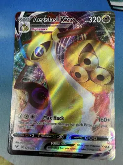 Aegislash VMAX 127/185 Vivid Voltage Full Art Ultra Rare Pokemon Card - Image 1