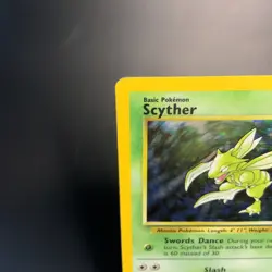 Scyther Jungle 10/64 Holo Unlimited Holo Rare MP Vintage Pokemon Card TCG WOTC - Image 2