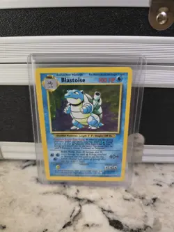 1999 Blastoise Holo Rare 2/102 Base Set Pokemon TCG Light Play Condition - Image 1