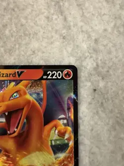 Pokemon TCG Charizard V 19/189 Ultra Rare Sword & Shield Darkness Ablaze NM - Image 4