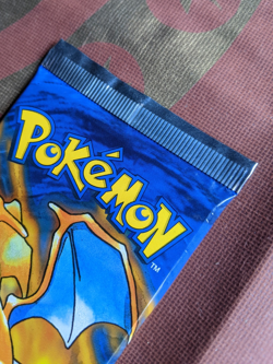 Pokemon Base Set Shadowless Long Crimp Booster Pack Charizard Art Sealed WotC - Image 2