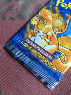 Pokemon Base Set Shadowless Long Crimp Booster Pack Charizard Art Sealed WotC - Image 4