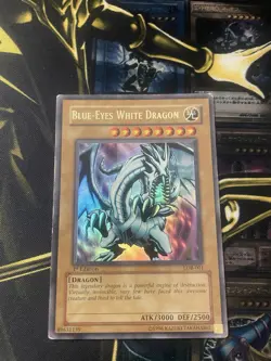 Yu-Gi-Oh Blue Eyes White Dragon Lob 1st Edition Ultra Rare - Image 1