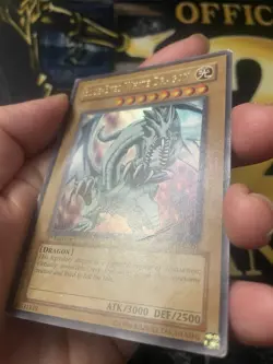 Yu-Gi-Oh Blue Eyes White Dragon Lob 1st Edition Ultra Rare - Image 5