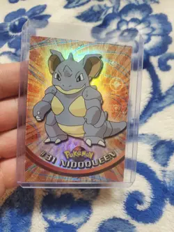 topps Pokemon TV Animation Edition Series 1 Rainbow Holo Foil #31 Nidoqueen - Image 2