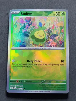 Budew 004/131 Poke Ball Pattern Prismatic Evolutions Pokemon TCG - Image 1