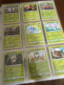 Sun & Moon Base Partial Master Set Pokemon Binder 2017 - Image 3