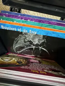 Weird N Wild Creatures Card Lot, Trading And Large Cards And Case - Image 5