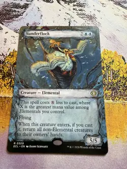 Sunderflock - Showcase Lorwyn Eclipsed MTG - Image 1