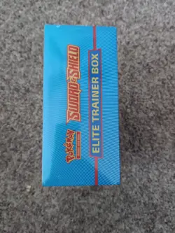 Pokemon Sword and Shield Base Set ETB Elite Trainer Box NEW Factory Sealed 820650104459 - Image 5