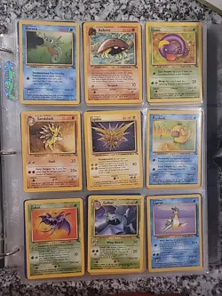 18 Vintage Pokemon Card Lot WOTC 1999 Fossil Zapdos Rare Lapras Rare No Holos - Image 1