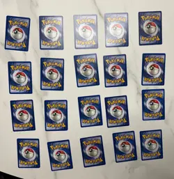 Lot of 20 Pokemon Cards Base Set including Dark Vaporeon 45/82 - Image 3