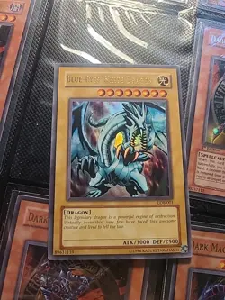 YuGiOh Legend Of Blue Eyes White Dragon Unlimited LOB-001 - Image 1