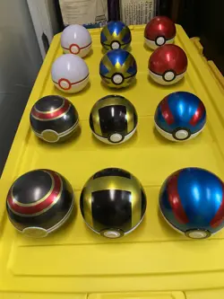 LOT of 12 empty pokemon Pokeball tins - Image 1