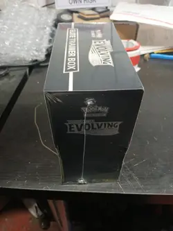 Pokemon TCG SWSH Evolving Skies Elite Trainer Box ETB Sealed - Image 2